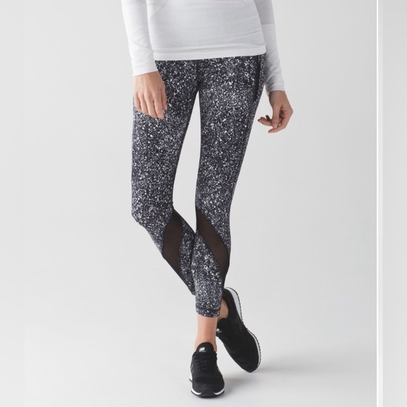 LULULEMON Inspire Tight II
Splatter White Black / Black - Picture 7 of 8